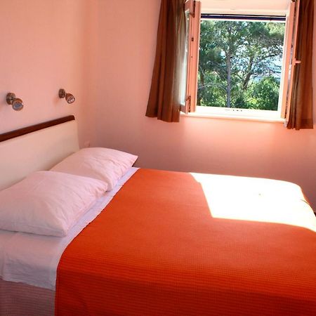 Gorgonia Suites In Verunic Ruang foto