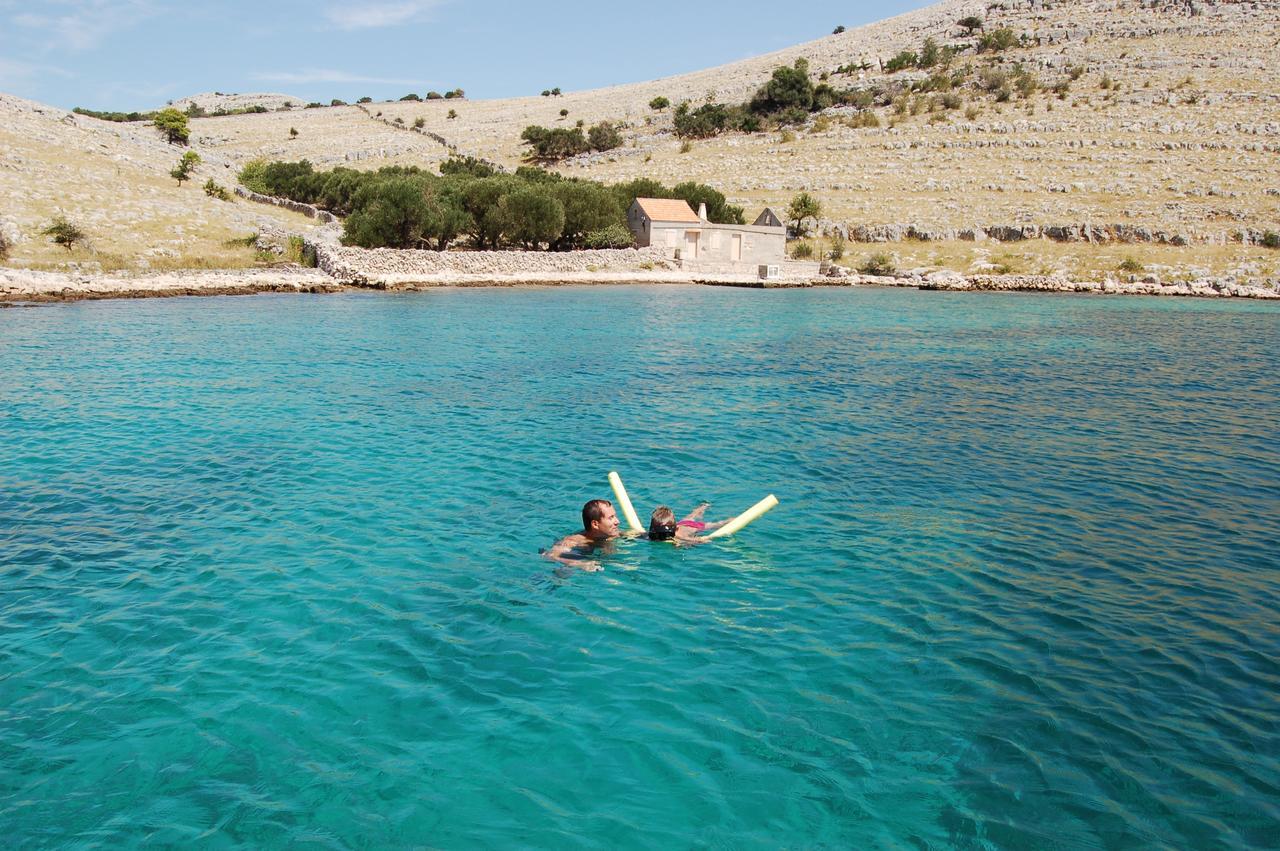 Gorgonia Suites In Verunic Bagian luar foto