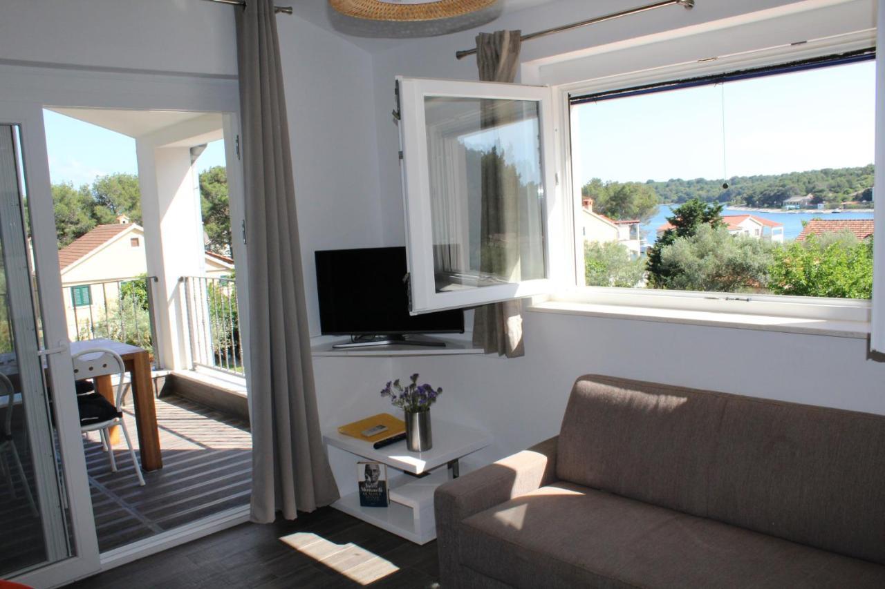 Gorgonia Suites In Verunic Ruang foto